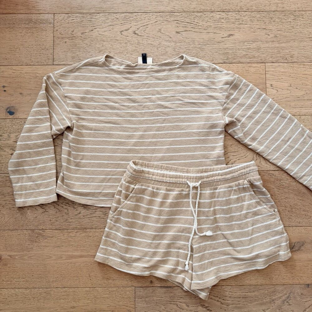 Universal Thread L Tan Striped Boat Neck Long Sleeve Top Shorts Set Terry Knit